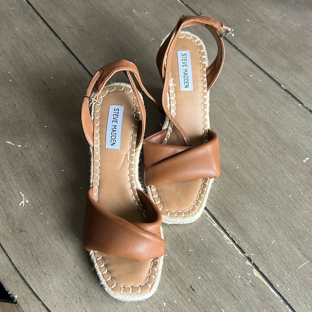 Steve Madden wedge